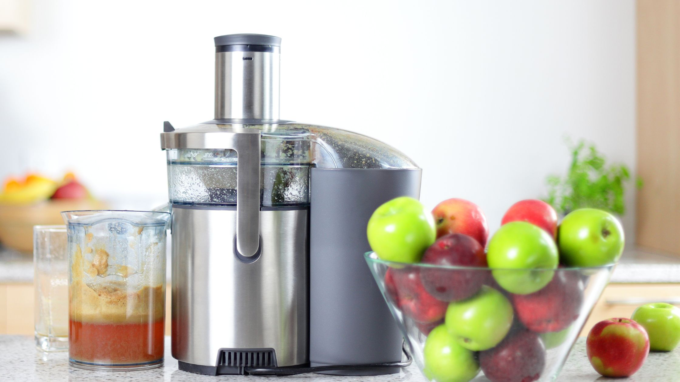 Best Juicers for Smoothies